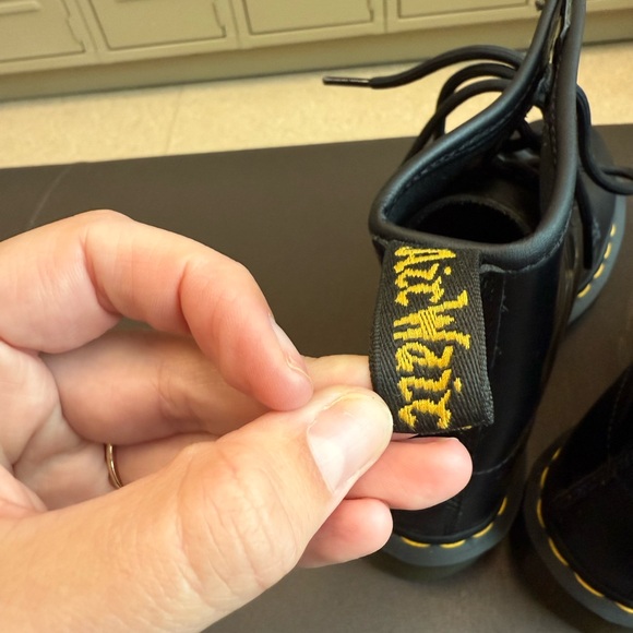 Doc Martens 1460 boots size 7 womens - Picture 5 of 7